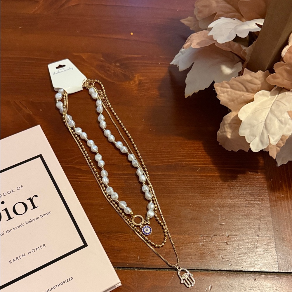 Elegant Gold and White Necklace 3 pc set